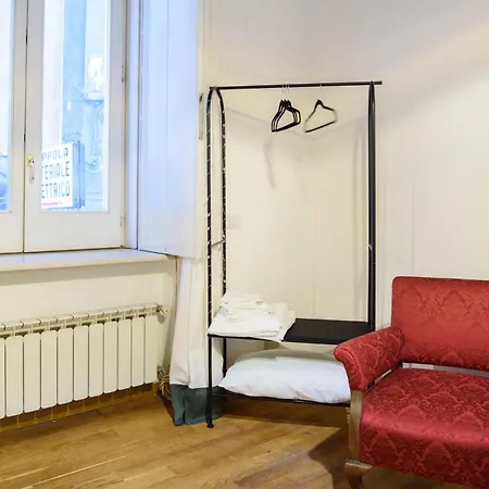 Evaref House 4* Νάπολη