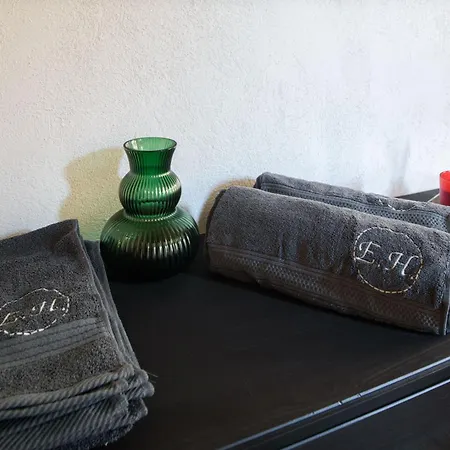 Guest house Evaref House