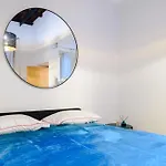 Evaref House 4*