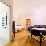 Evaref House 4* Napels