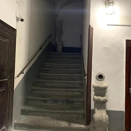 Evaref House نابولي